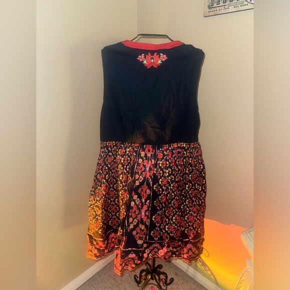 Embroidered ModCloth Dress - Picture 3 of 3